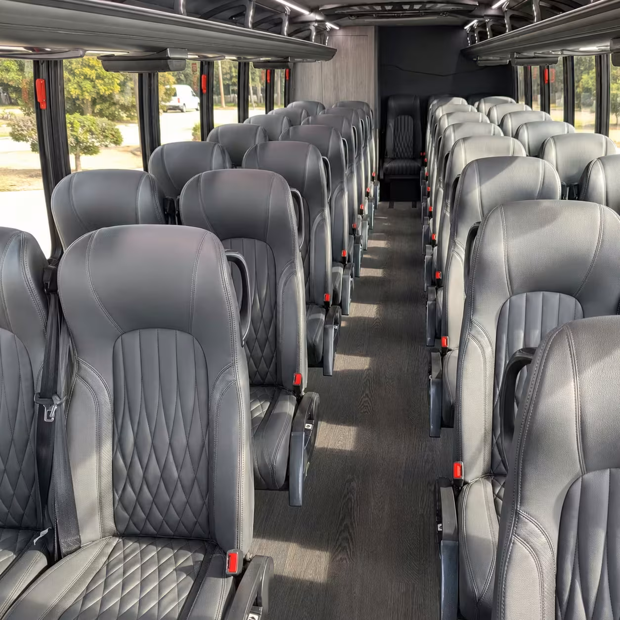 lynn 28 passenger minibus rental