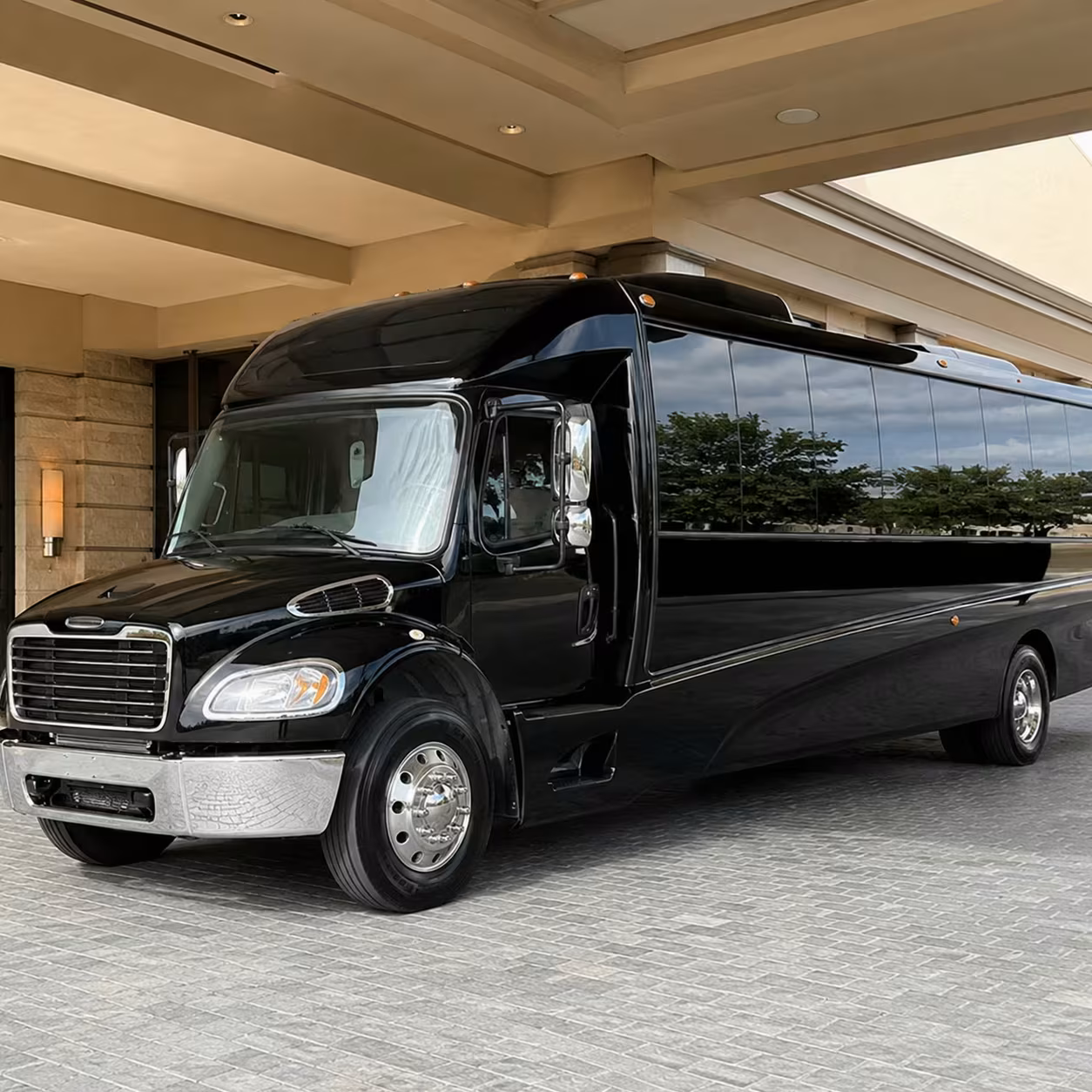 lynn airport transfer shuttle bus services
