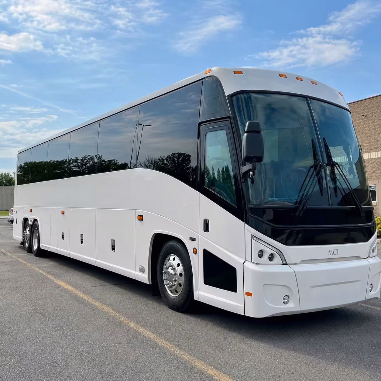 lynn charter bus rentals to xfinity center and gillette stadium