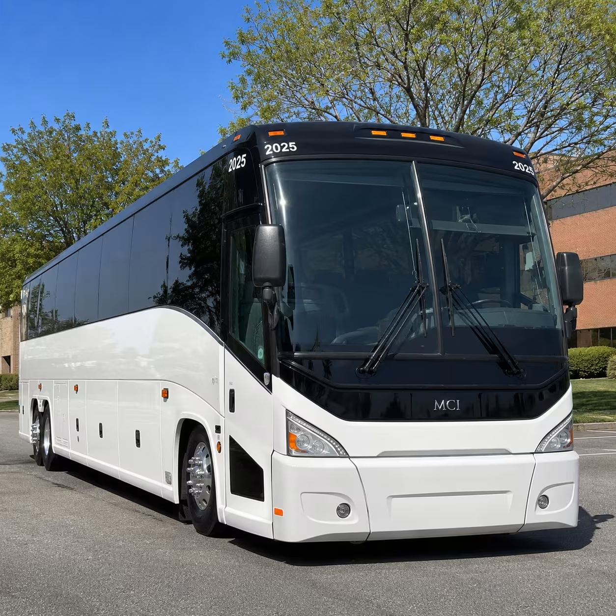 lynn charter buses to polar park and lelacheur park