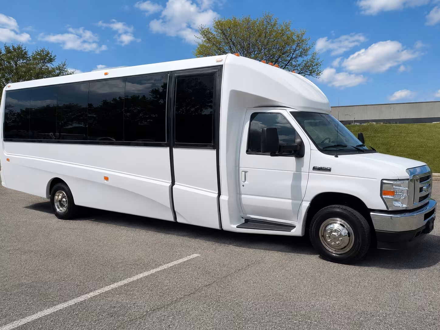 minibus rentals for lynn youth groups and mission trips