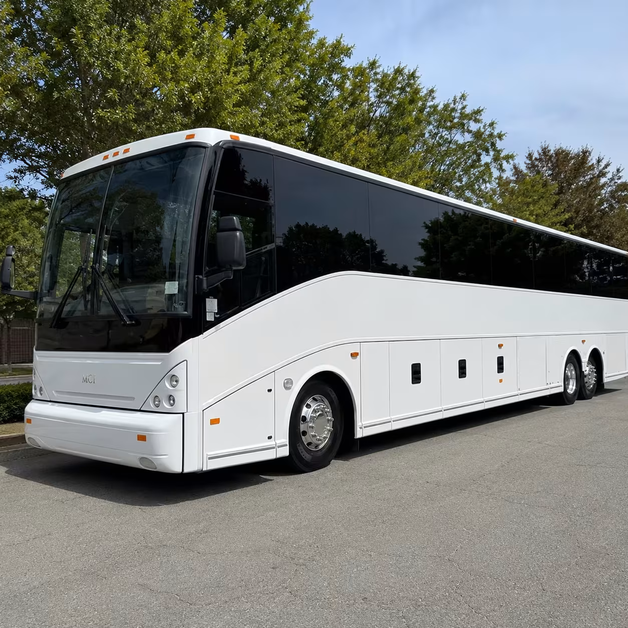 multi stop north shore shuttle buses from lynn to the airport